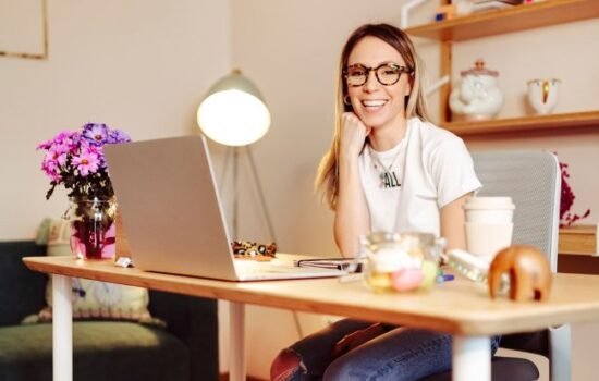 ¿Cómo emprender un negocio en casa?